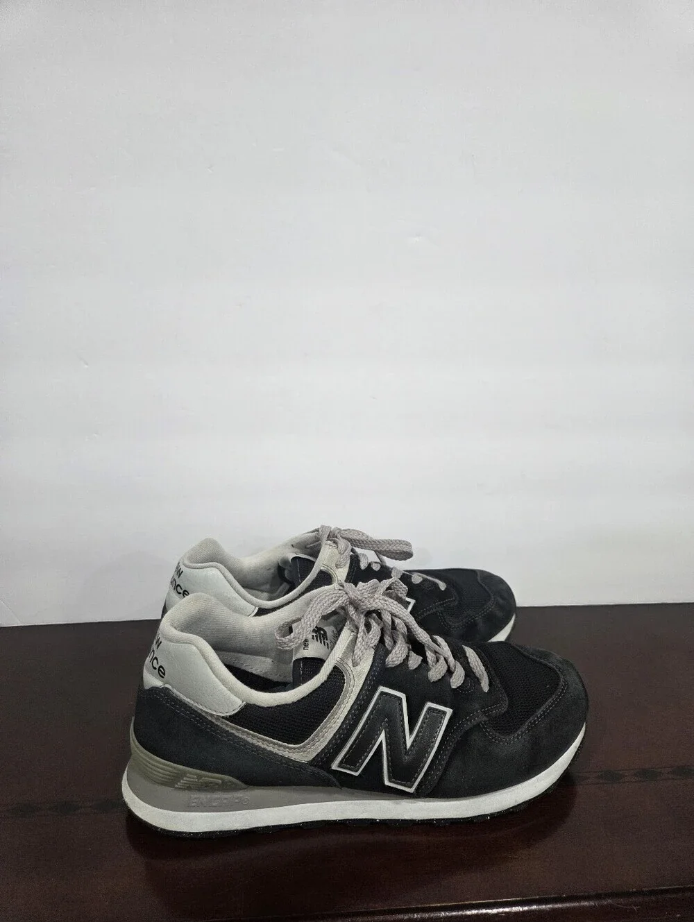 New Balance Classic 574 Black and Gray Women's Classic Sneaker Sz.8